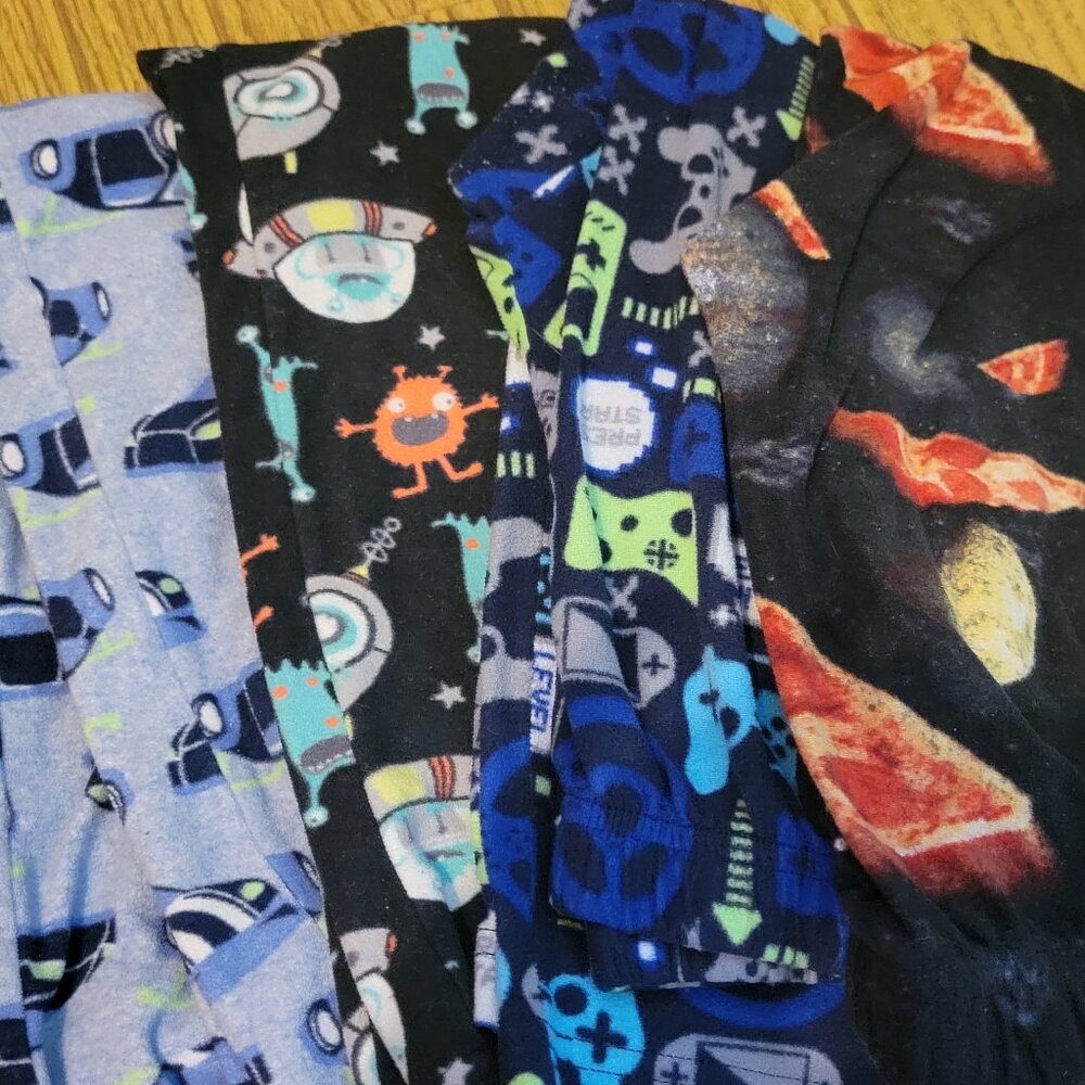 Boys 7/8 fleece PJ pant bundle